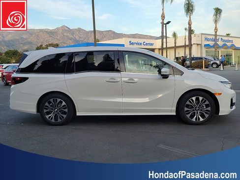 Certified 2026 Honda Odyssey Elite image 4