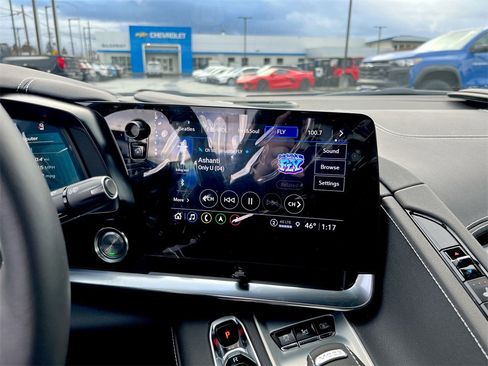 Used 2023 Chevrolet Corvette Stingray Preferred Cpe w/ Z51 Performance Package image 13