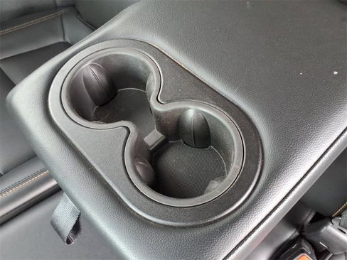 Used 2023 Chevrolet Equinox Premier image 34