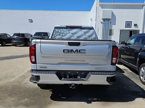Used 2022 GMC Sierra 1500 Elevation AWD/4WD image 6