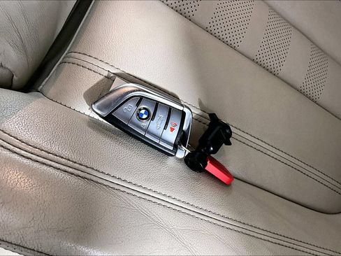 Used 2020 BMW X5 sDrive40i w/ Convenience Package RWD image 10