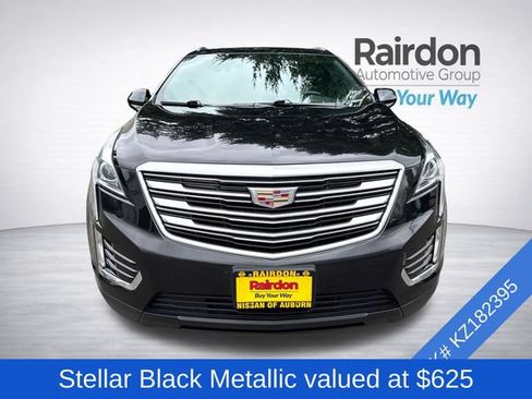 Used 2019 Cadillac XT5 FWD image 2