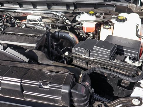 Used 2024 GMC Sierra 2500 Denali Ultimate image 13