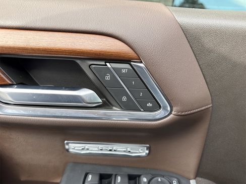 Used 2023 GMC Sierra 1500 Denali w/ Denali Reserve Package image 20