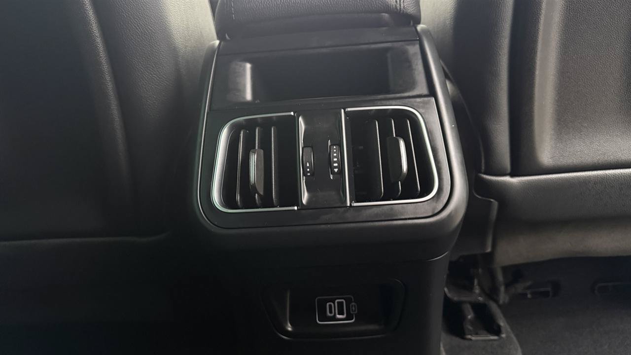 Used 2023 Maserati Grecale GT AWD/4WD image 39