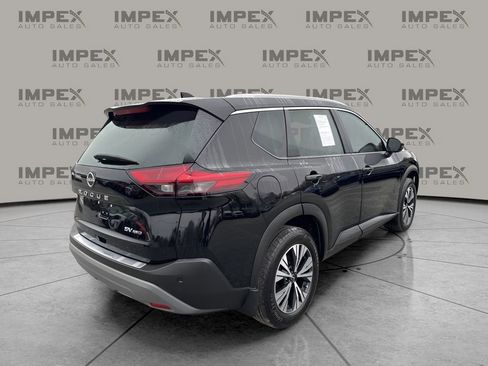 Used 2023 Nissan Rogue SV w/ SV Premium Package image 5