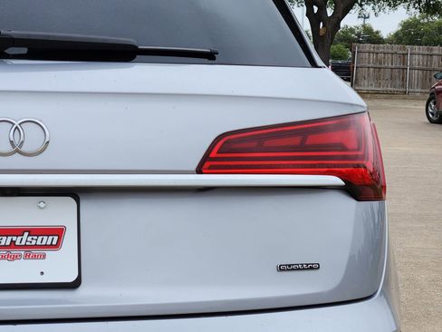 Used 2023 Audi Q5 2.0T Premium w/ Convenience Package image 9