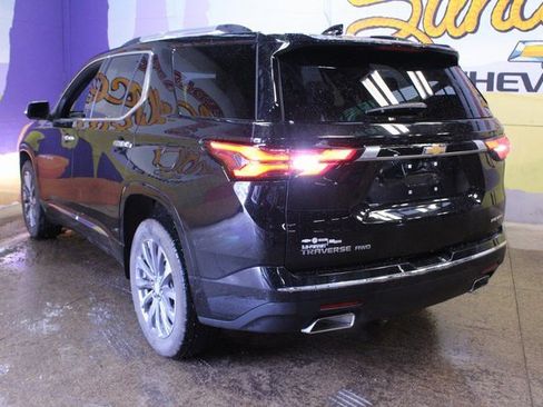 Used 2023 Chevrolet Traverse Premier image 6