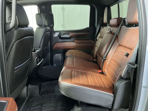 Used 2024 GMC Sierra 1500 Denali Ultimate image 32