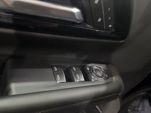 Used 2025 Chevrolet Tahoe Premier image 14