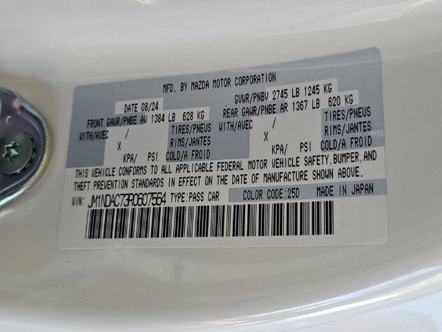 Certified 2024 MAZDA MX-5 Miata Club RWD image 33