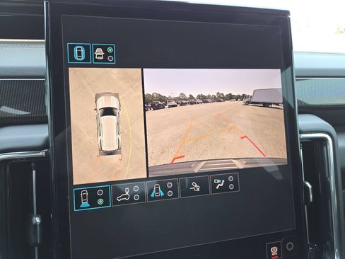 New 2026 GMC Yukon Elevation w/ Elevation Premium Package AWD/4WD image 9