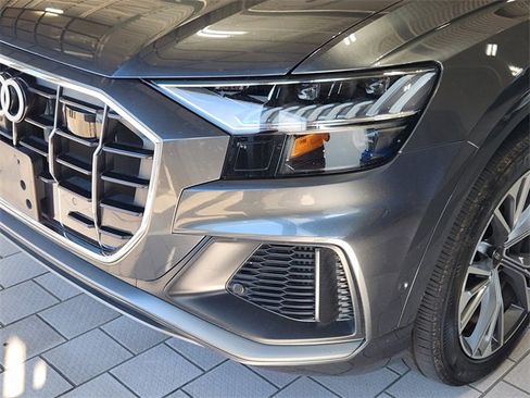Used 2023 Audi Q8 Premium Plus AWD/4WD image 8