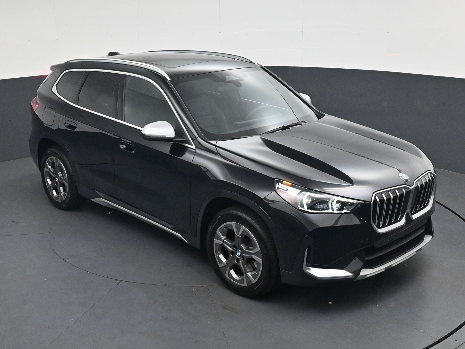 Used 2024 BMW X1 xDrive28i AWD/4WD image 24