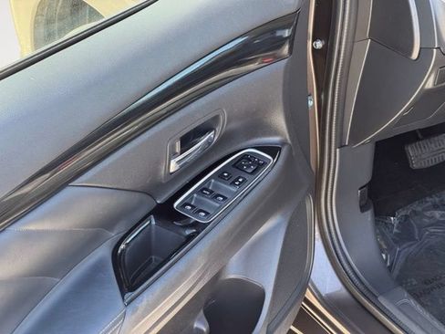 Used 2018 Mitsubishi Outlander SEL AWD/4WD image 9