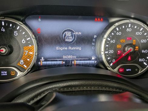 Used 2019 Jeep Renegade Limited image 22