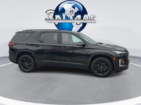 Used 2023 Chevrolet Traverse LT image 10