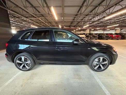 Used 2023 Audi Q5 2.0T Premium Plus w/ Premium Plus Package AWD/4WD image 9