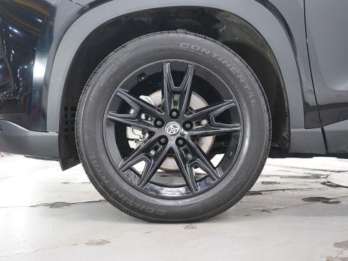 Used 2025 Toyota Grand Highlander AWD image 29