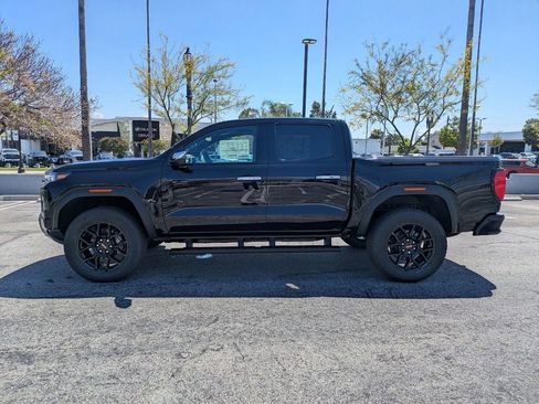 New 2026 GMC Canyon Denali w/ LPO, Denali Black Edition AWD/4WD image 5