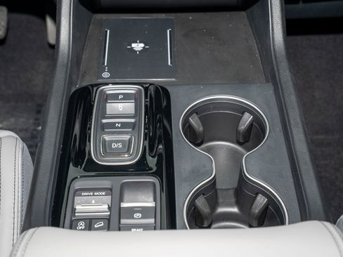 Used 2025 Honda Pilot EX-L image 28