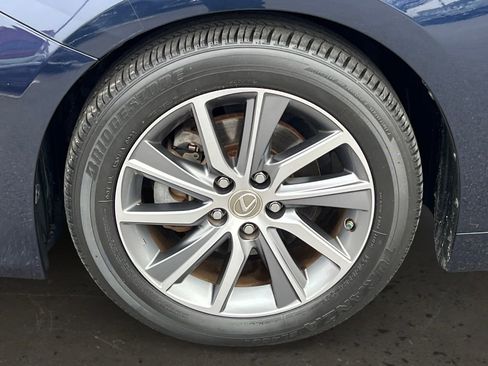 Used 2018 Lexus ES 300h 300h image 25