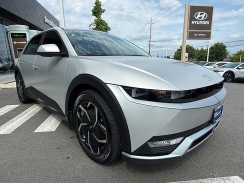 Certified 2024 Hyundai Ioniq 5 SEL AWD/4WD image 7
