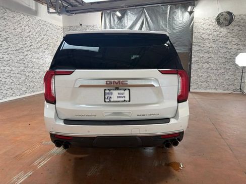 Used 2023 GMC Yukon Denali AWD/4WD image 6