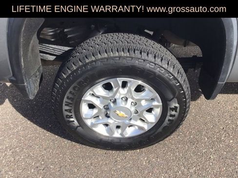 Used 2024 Chevrolet Silverado 2500 LTZ w/ LTZ Convenience Package AWD/4WD image 11