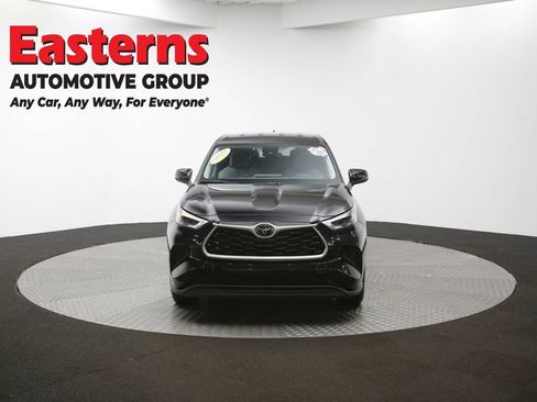 Used 2023 Toyota Highlander L image 53