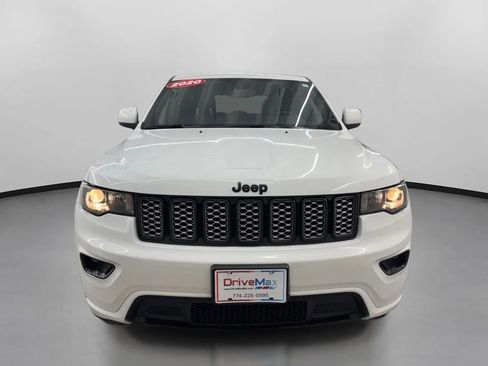 Used 2020 Jeep Grand Cherokee Altitude image 2