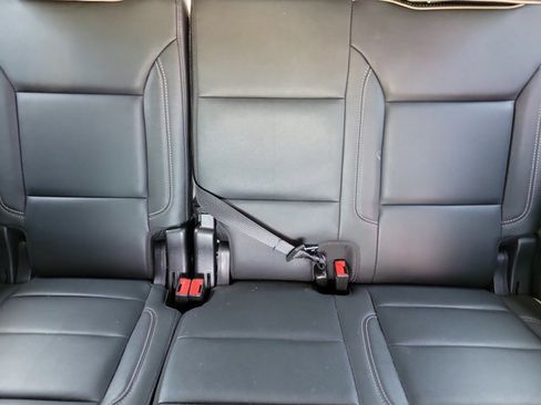 Used 2023 Chevrolet Suburban Premier RWD image 10