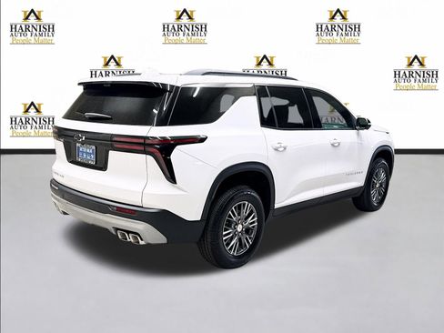 New 2026 Chevrolet Traverse LT w/ Driver Confidence Package AWD/4WD image 5