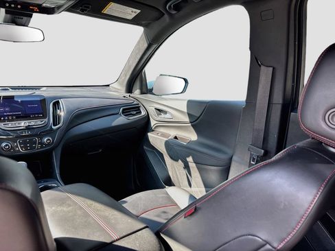 Used 2022 Chevrolet Equinox RS w/ RS Leather Package FWD image 24