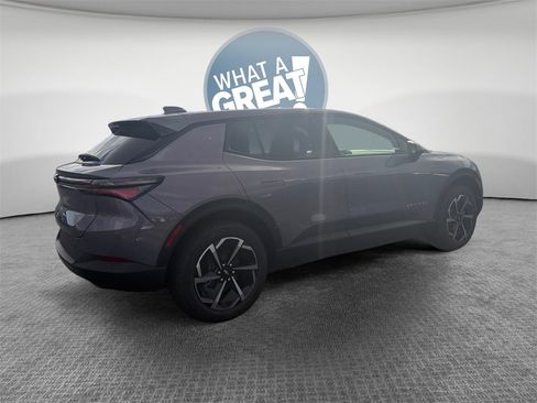 New 2026 Chevrolet Equinox EV LT image 3