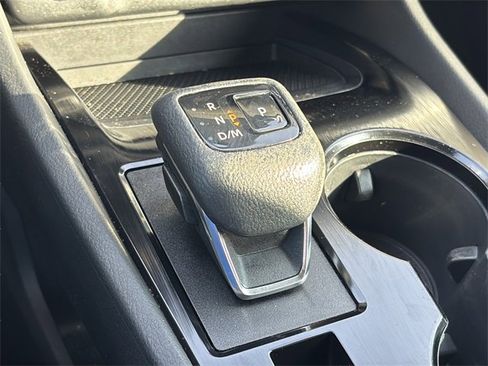 Used 2023 Nissan Rogue SV image 34