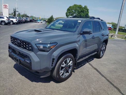 New 2026 Toyota 4Runner TRD Sport Premium AWD/4WD image 2