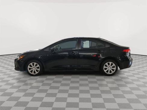 Used 2020 Toyota Corolla LE FWD image 23