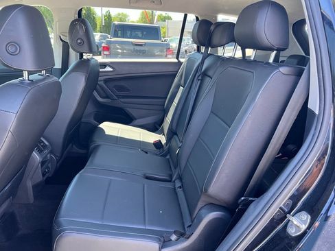 Used 2019 Volkswagen Tiguan SE w/ 3rd Row Seat Package AWD/4WD image 24