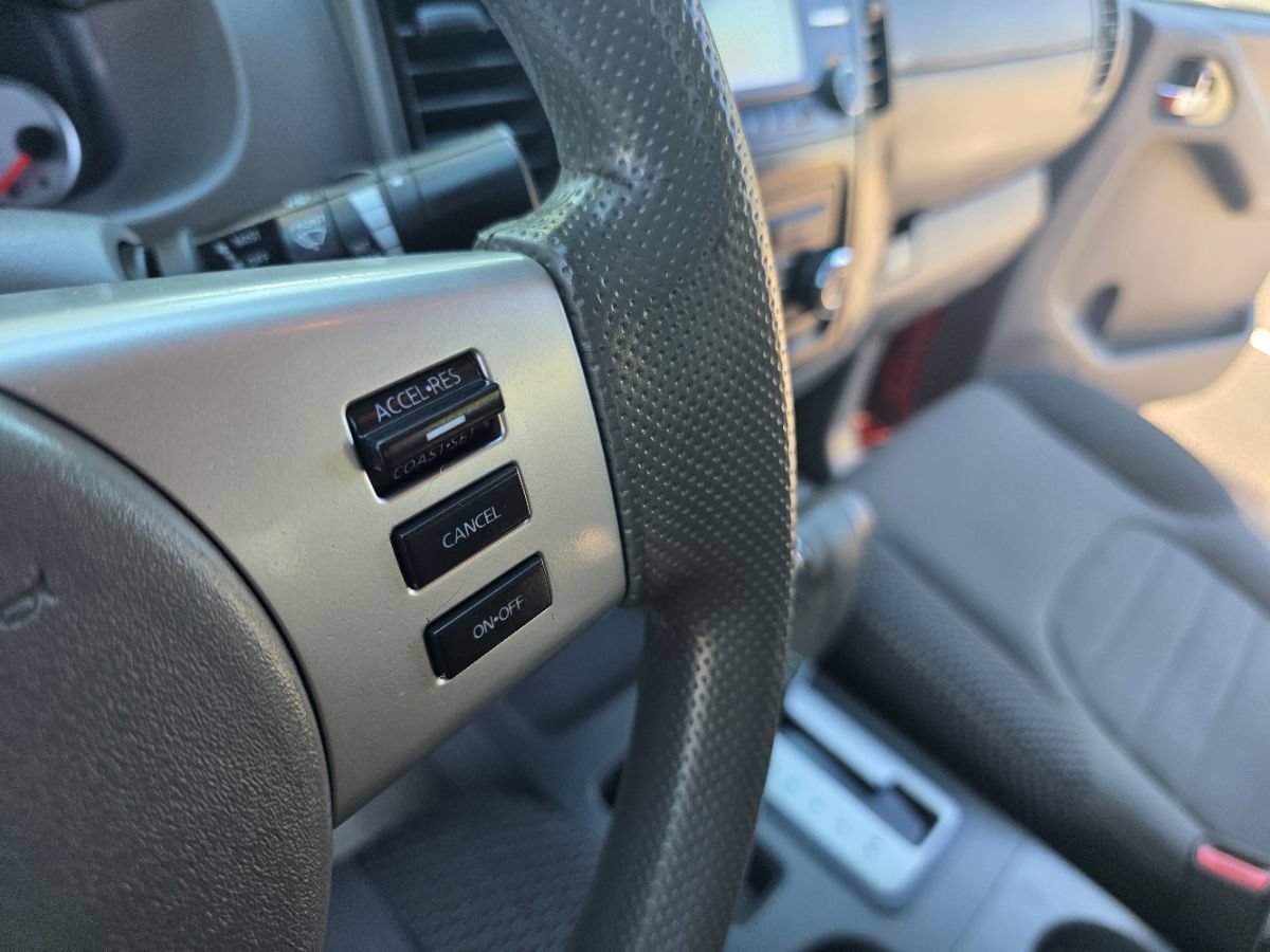 Used 2014 Nissan Frontier Desert Runner RWD image 26