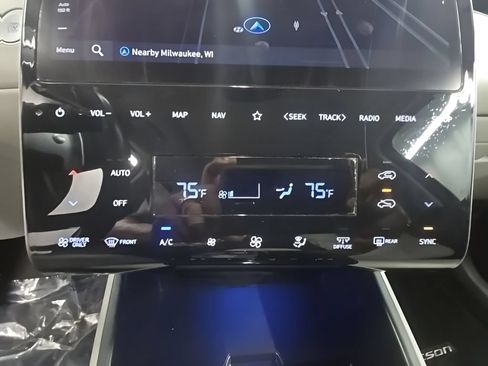 Used 2024 Hyundai Tucson Limited AWD/4WD image 33
