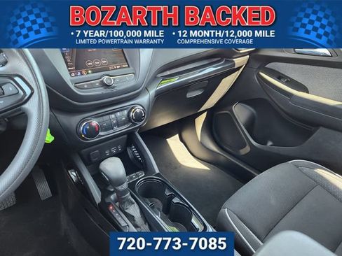 Used 2021 Chevrolet TrailBlazer LS AWD/4WD image 25