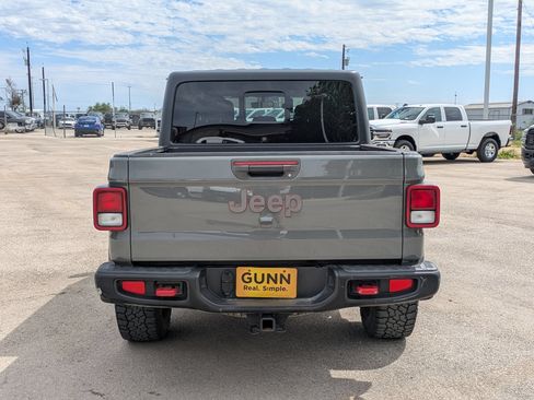 Used 2021 Jeep Gladiator Rubicon AWD/4WD image 4
