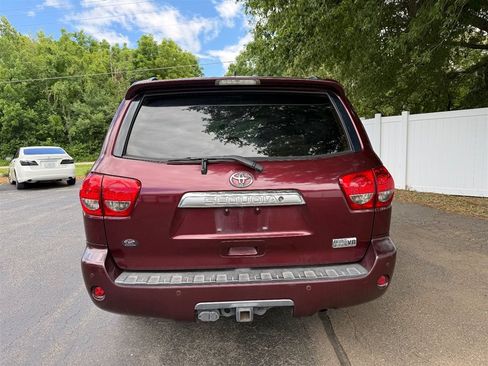 Used 2011 Toyota Sequoia Limited RWD image 4