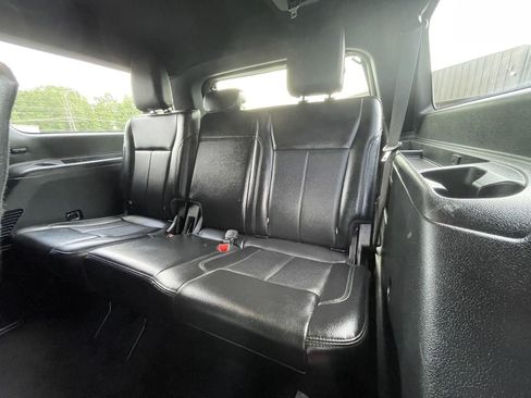 Used 2019 Ford Expedition Max XLT w/ Equipment Group 202A RWD image 43