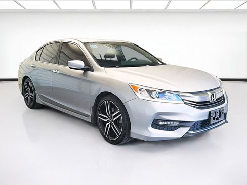 Used 2016 Honda Accord Sport image 3
