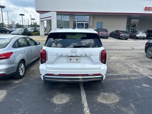 Used 2023 Hyundai Palisade Calligraphy w/ Cargo Package FWD image 3