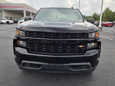 Used 2020 Chevrolet Silverado 1500 Custom w/ Custom Value Package AWD/4WD image 2