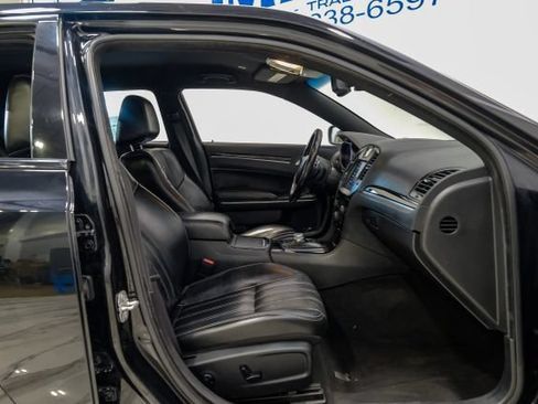 Used 2021 Chrysler 300 S RWD image 42
