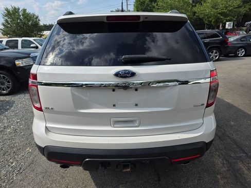 Used 2013 Ford Explorer XLT AWD/4WD image 6